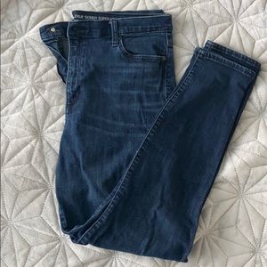 EUC 18 Gap Skinny Jeans